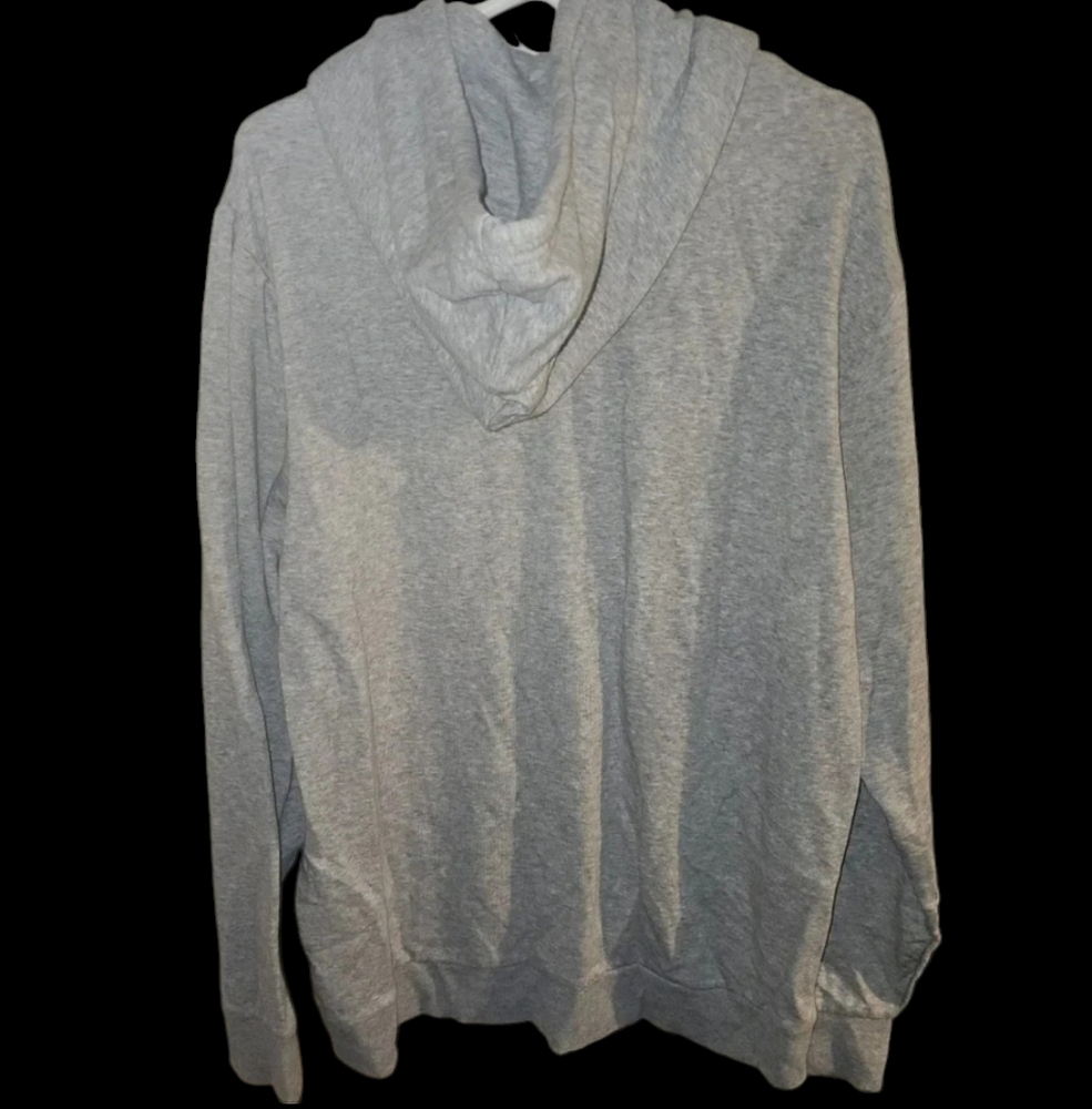 XXL OLD NAVY GRAPHIC HOODIE. NEW WITH TAGS. NEVER WORN. GREY W GRAPHIC ON FRONT - Picture 2 of 4